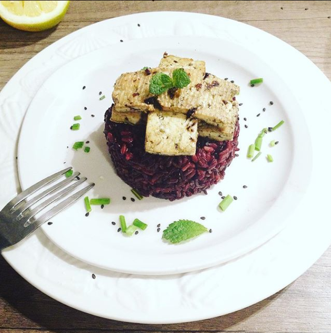 Tofu aux algues et son riz parfumé Tofu aux algues et son riz parfumé