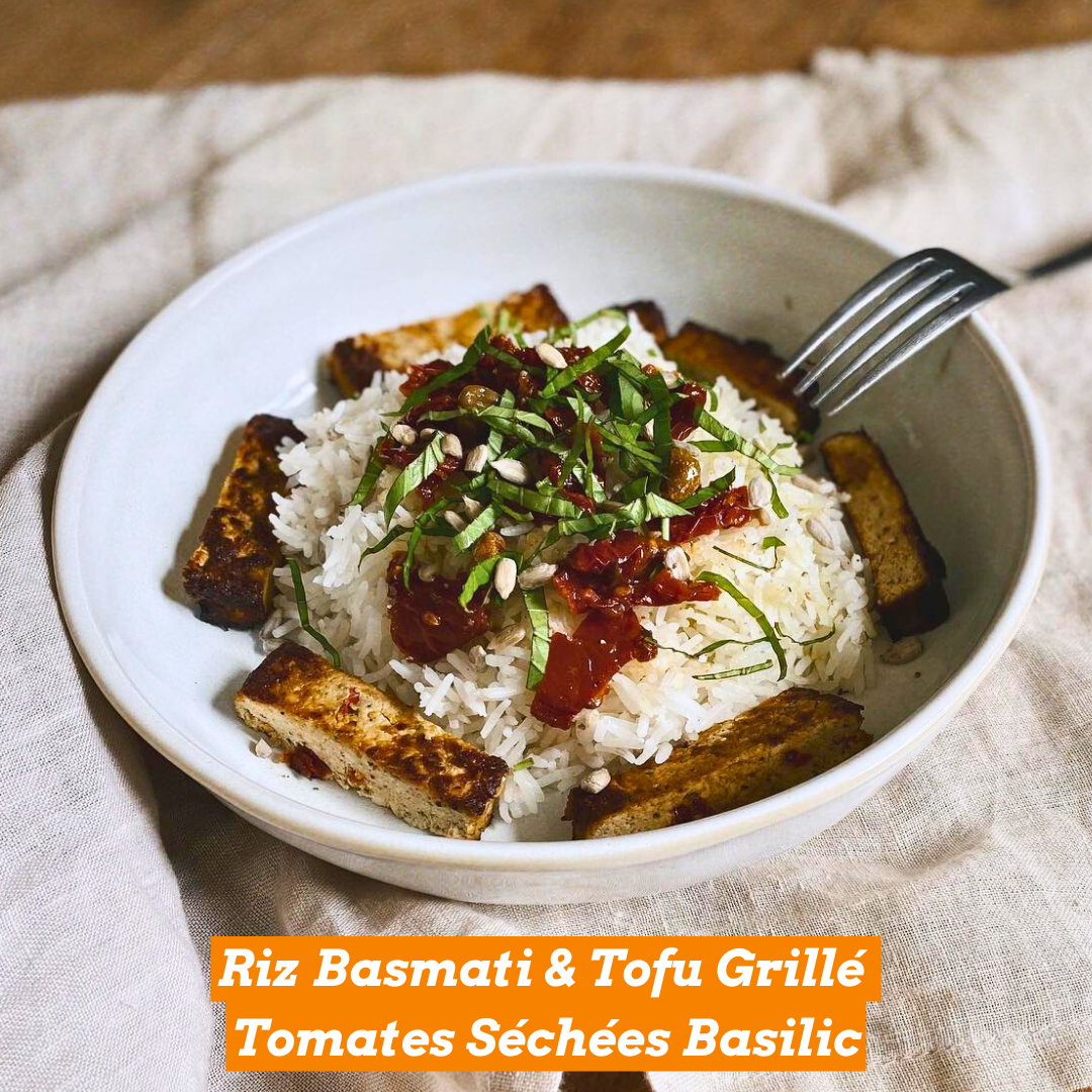 Riz basmati et tofu grillé tomates séchées basilic